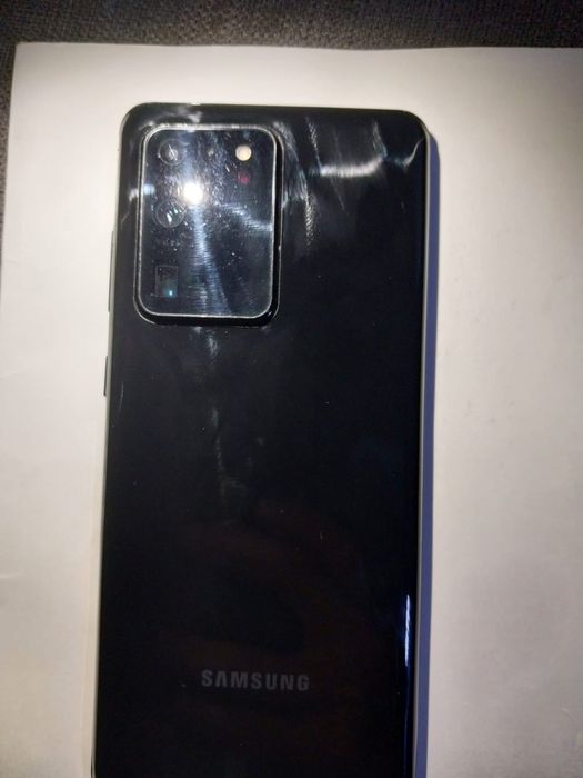 Продается телефон