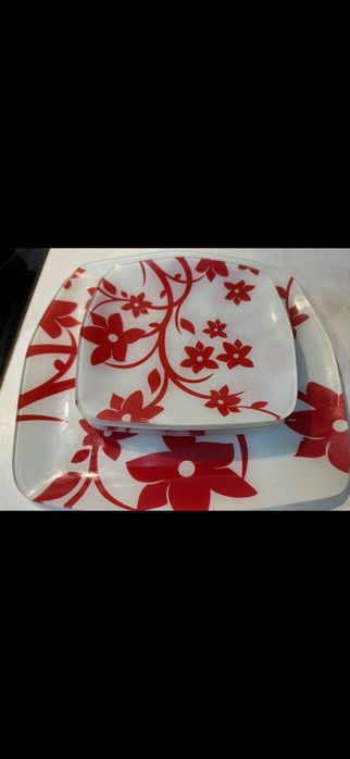 Продам тарелки 4000