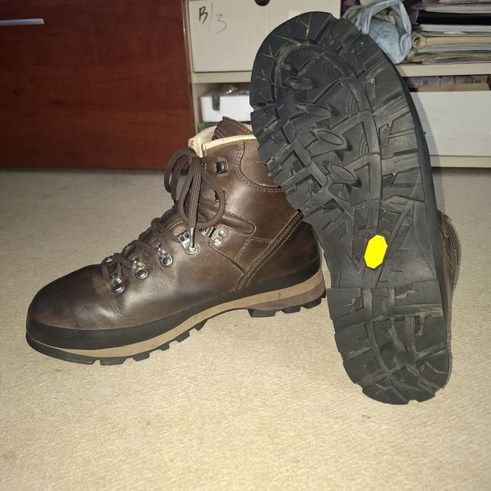 Широки планински обувки meindl bernina 2