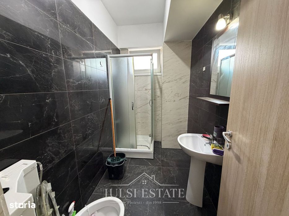 Apartament 3 camere etaj 1 Loc Parcare Inclus zona 9 Mai