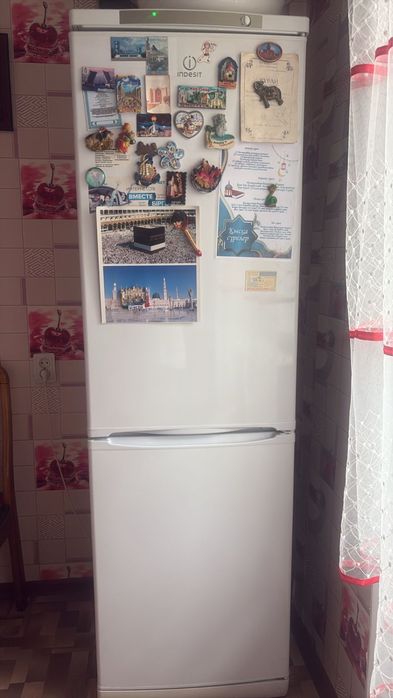 Продаётся кухонный гарнитур в хорошем состоянии.