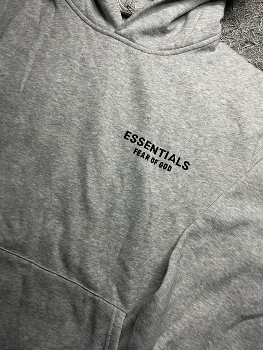 Essentials hoodie fear of god
