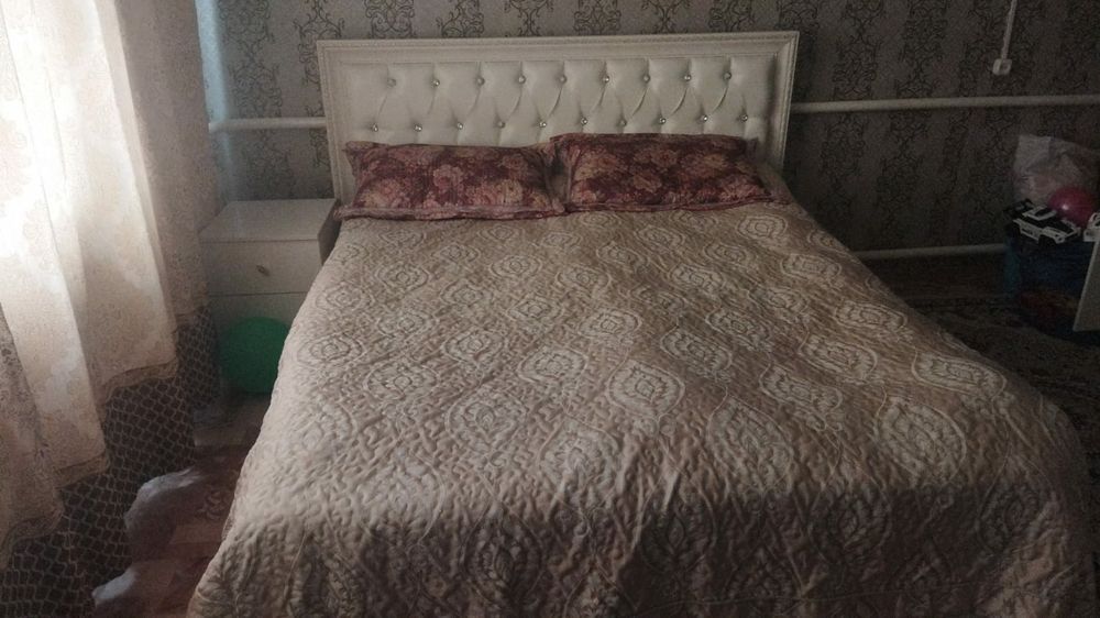 Продам спальный гарнитур. Цена 170.000