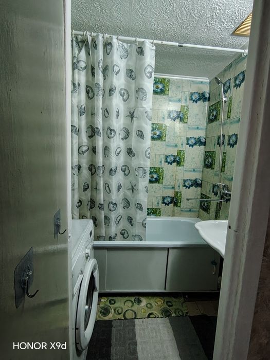 Сдам 2 комнатную квартиру.