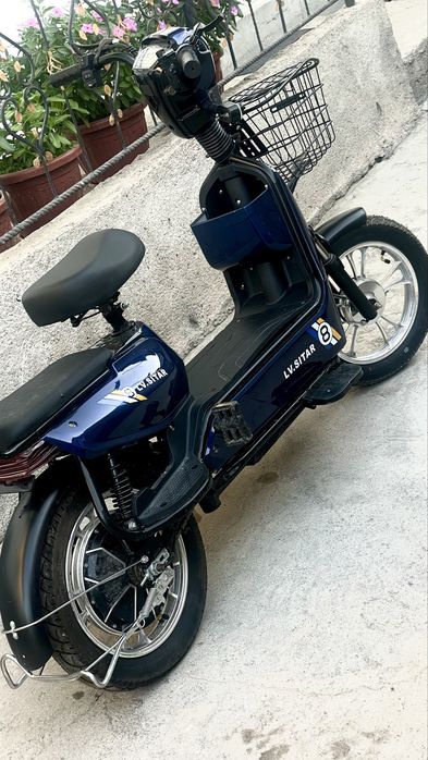 Скутер сотилади холати янги хайдалмаган