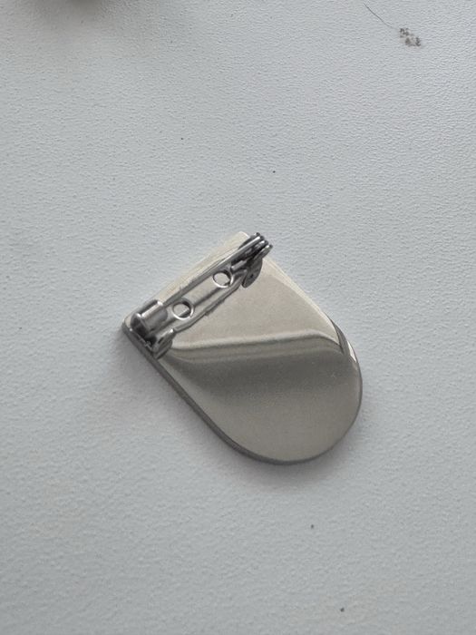 Значки на одежду