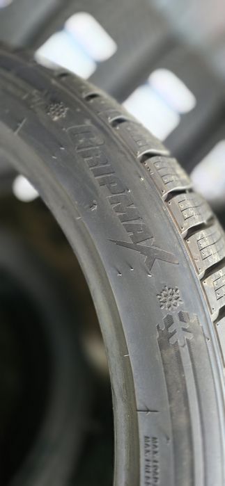 285 40 22 и 325 35 22 зимни гуми спорт пакет Gripmax SureGrip Pro
