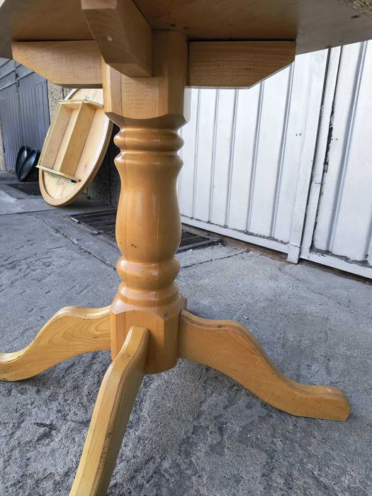 Кухненска маса разтегателна с диаметър 101 см. – масив