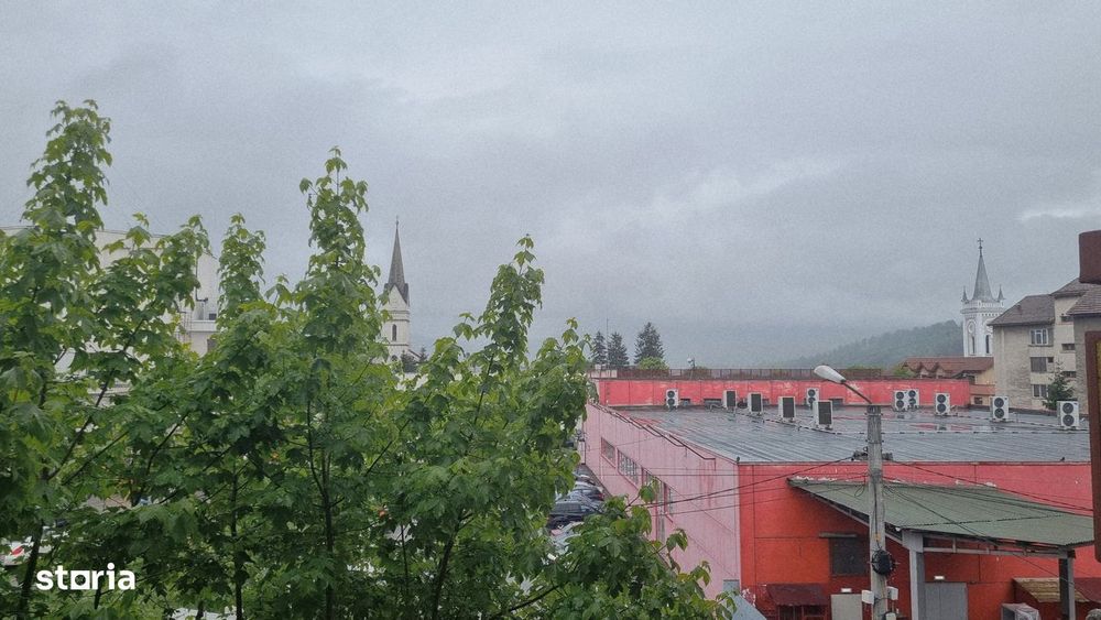 Apartament ultracentral 3 camere, balcon, 70mp