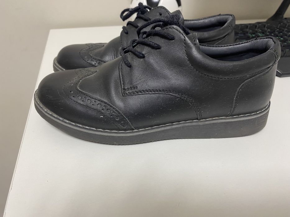 Продам туфли на мальчика