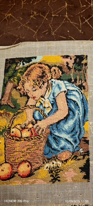 Goblen "Fetița cu coș de mere" 14,5/20 cm