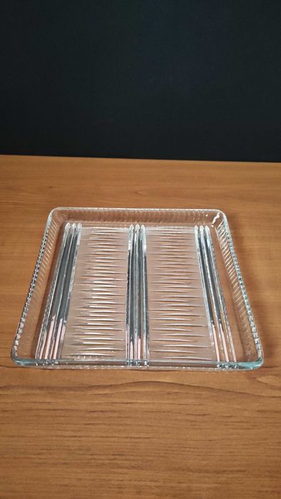 2 квадратни кристални плата ръчно гравирани