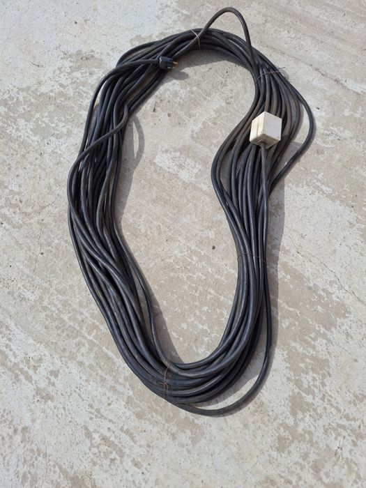 Продавам гумиран кабел.