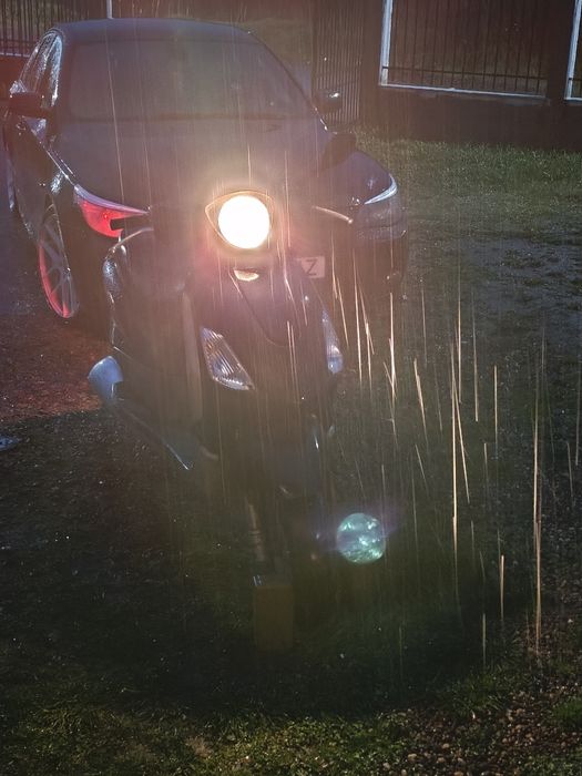 Vând scuter cu acte 125cc PIAGGIO