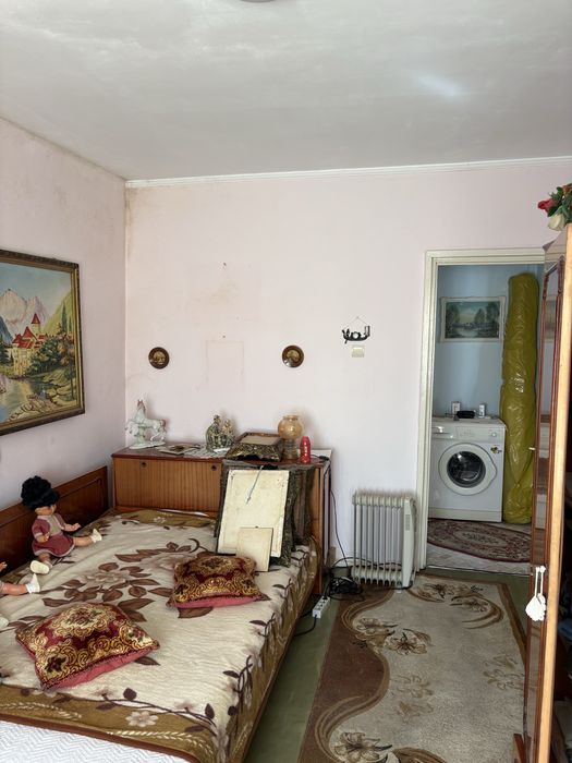 Apartament cu 2 camere semidecomandat  de vanzare– CĂLĂ RAȘI
