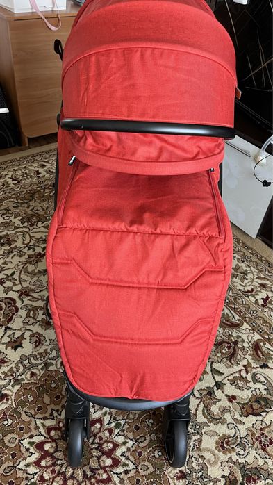 Детская коляска, зима и лето