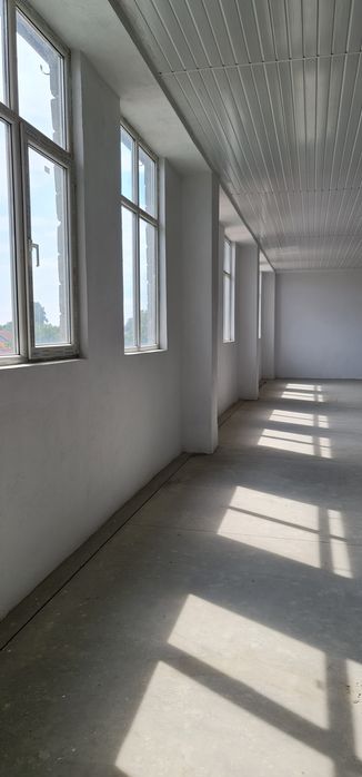 Închiriez 2000 mp - spațiu industrial/clinica/sala sport/depozitare