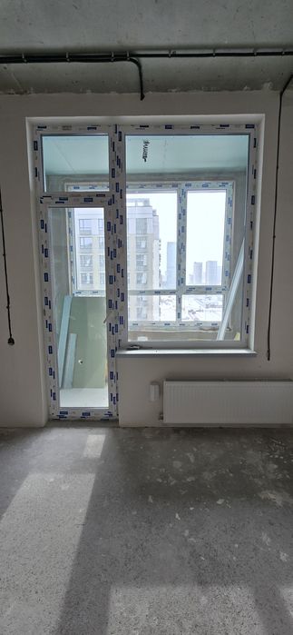 Продам балконное окно с дверью