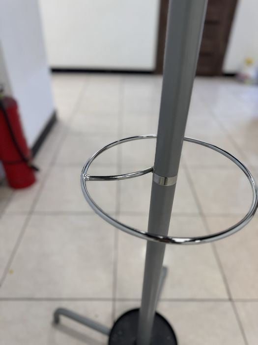 Вешалка для верхней одежды