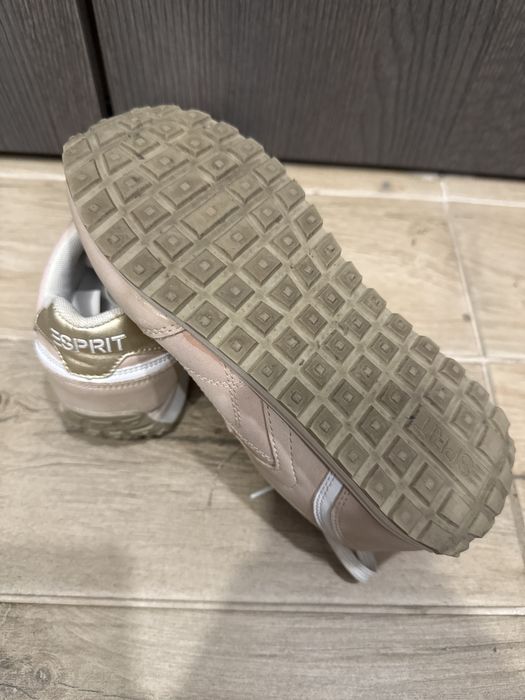 Маратонки esprit