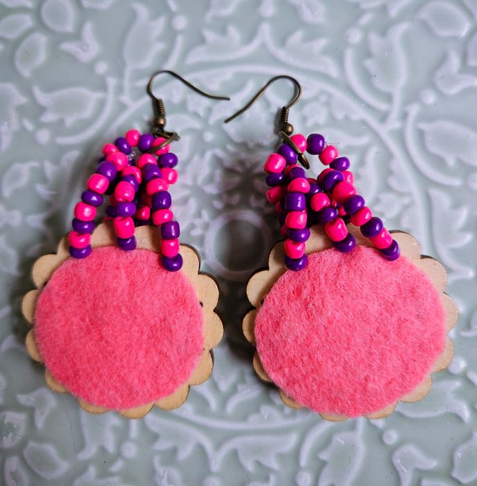 Cercei handmade broderie pe lemn