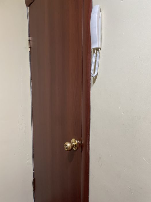 Продам двери межкомнатные