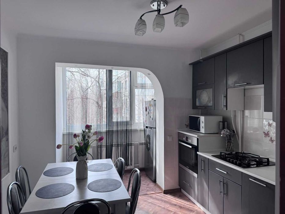 Продам двухкомнатную  квартиру