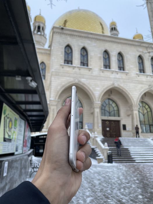 iPhone se 3rd generation (50k) торг будет)