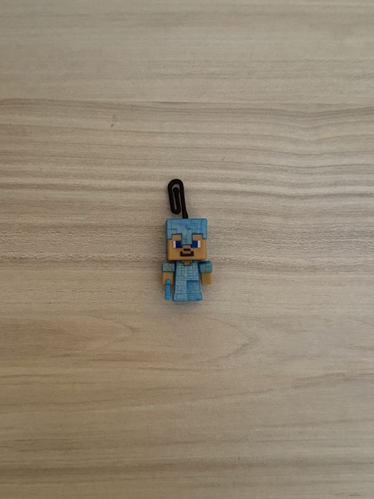 Minecraft kinder joy фигурка