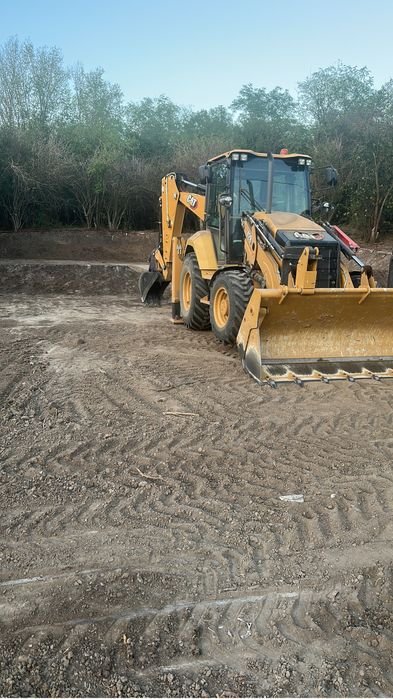 Pământ  de umplutura și pamant negru demolez evacuare moluz