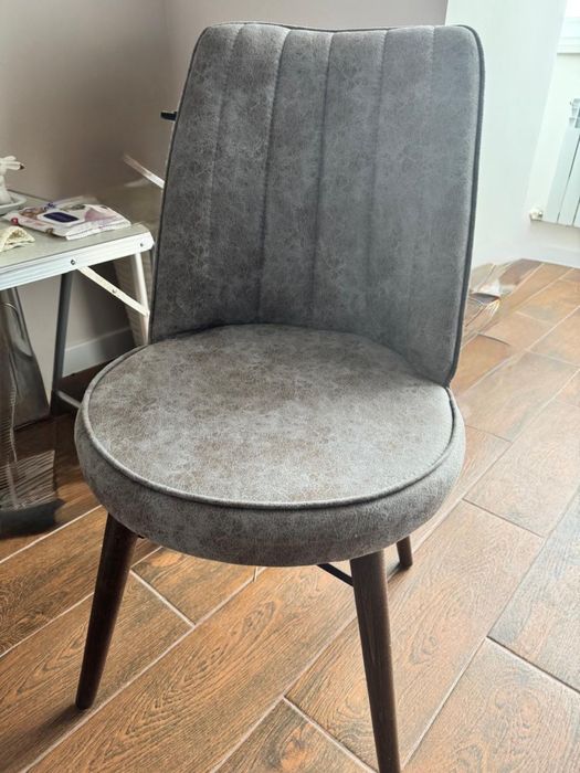 Продам стулья кухонные