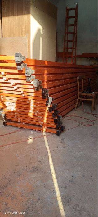 Диэлектрические боты,галоши,перчатки,коврики,лестницы