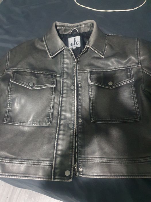 Продам кожаную куртку-пиджак