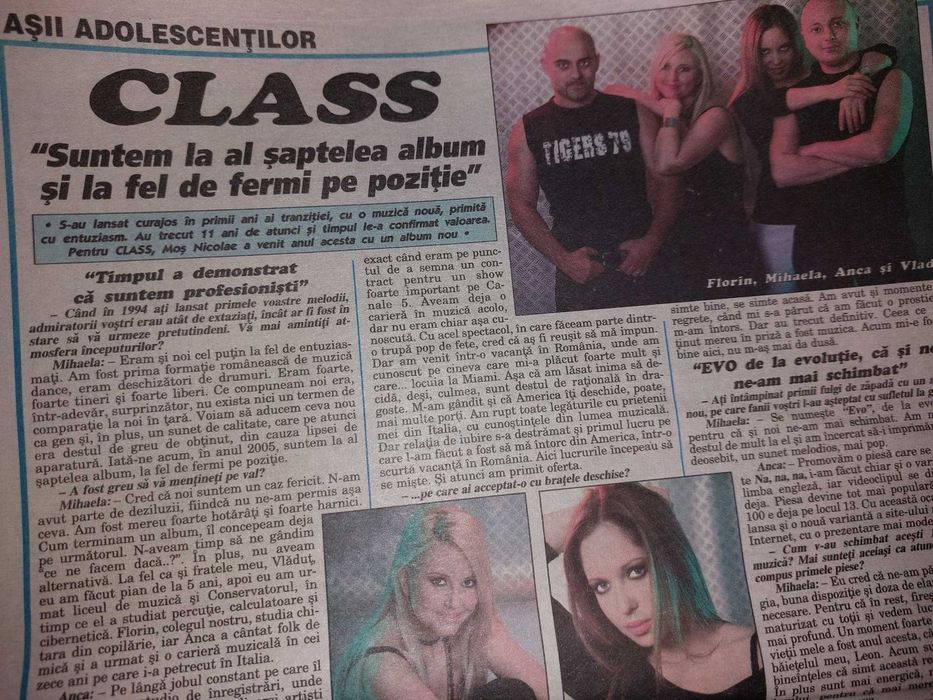 Revista Formula As cu Angelina Jolie pe coperta