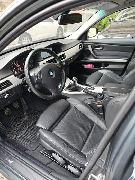 BMW 3 Series 2011 — imagine 4