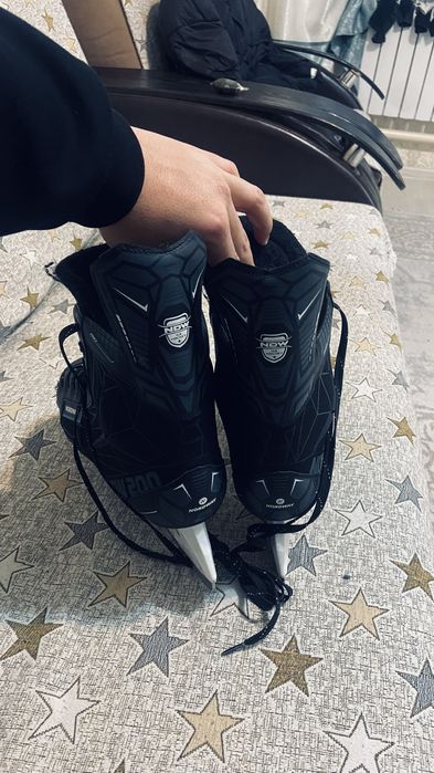 продам конькииии