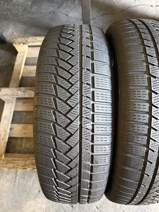 2 anvelope iarna 215/65/17 , Continental !