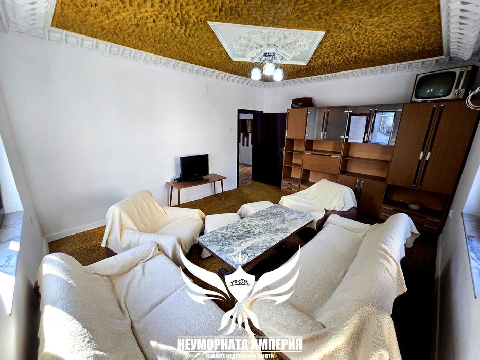 Под наем широк тристаен/четиристаен 125кв в гр.Асеновгрд кв.стадиона