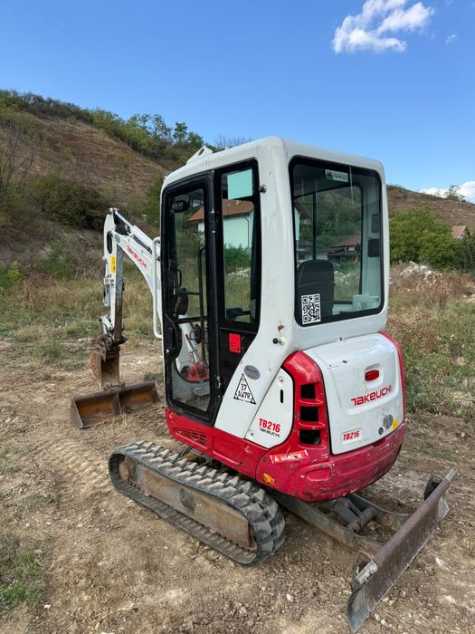 Miniexcavator Takeuci TB 216 . 1900kg . An 2019