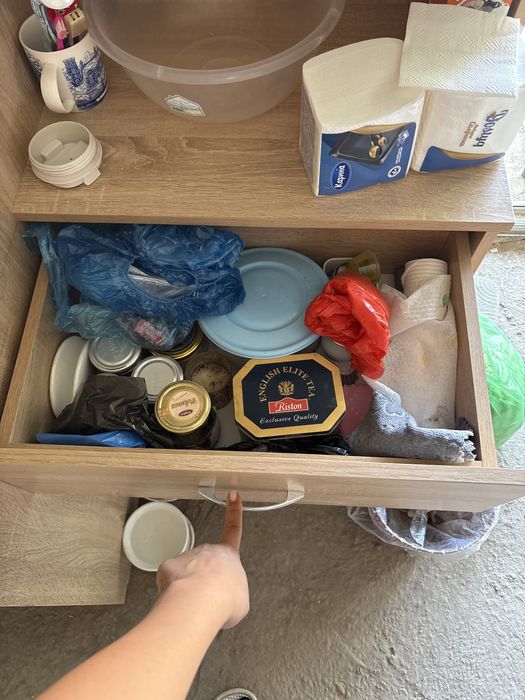 Ресепшен почти новый