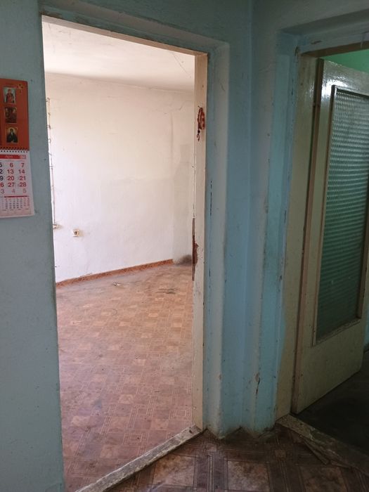 Къща с двор с.Изворско