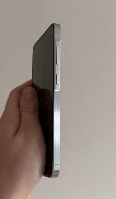Vând Samsung A56 alb,128 GB ca nou