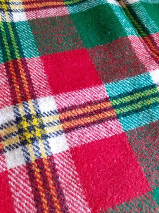 Топло вълнено родопско одеало