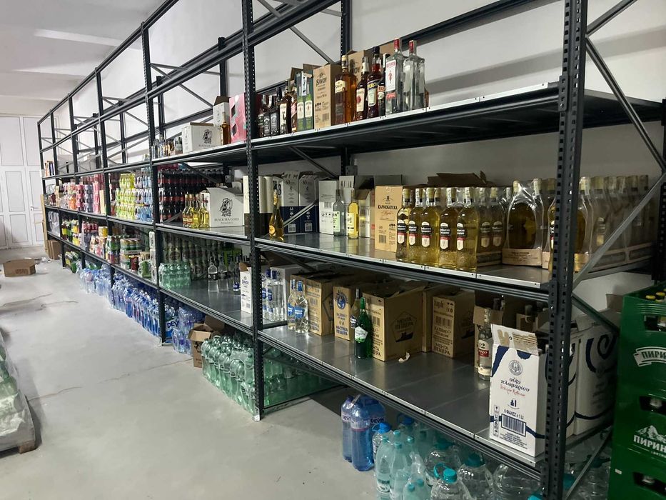 Стелаж метален за тежки стоки за магазин и архив