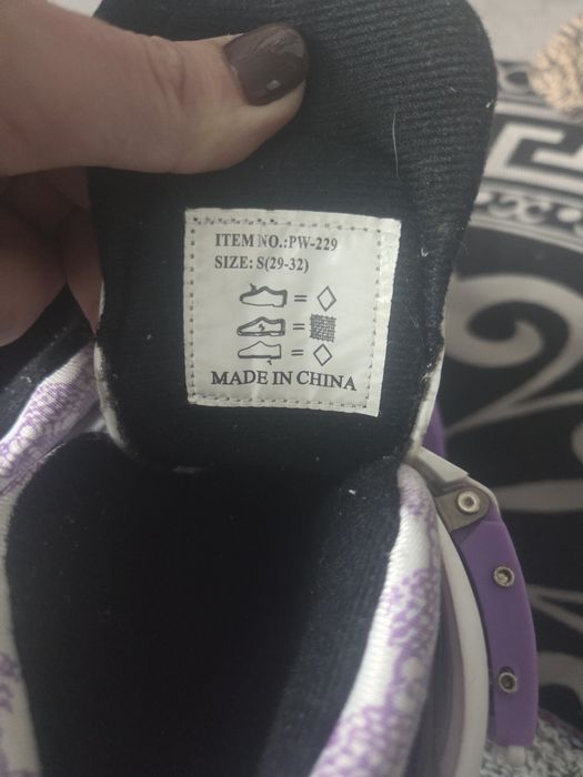 Продам коньки детские