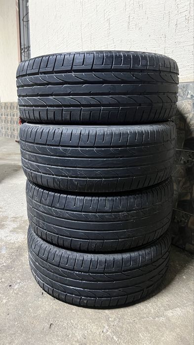 235 55 R17 летние шины в хорошем состояний