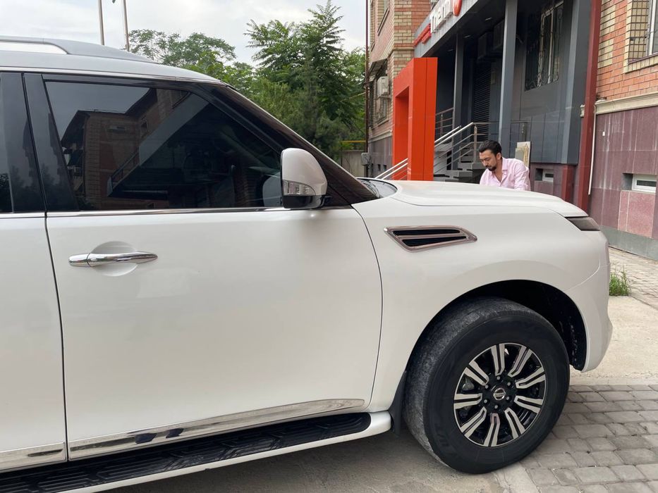 Nissan patrol titanium