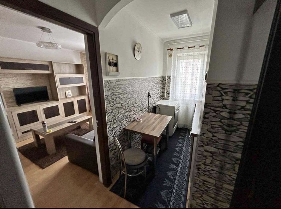 De inchiriat / Apartament 2 camere / Micro 3