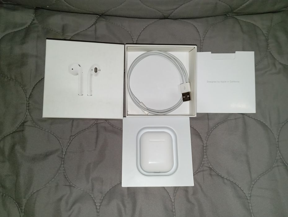 Наушники в стиле AirPods