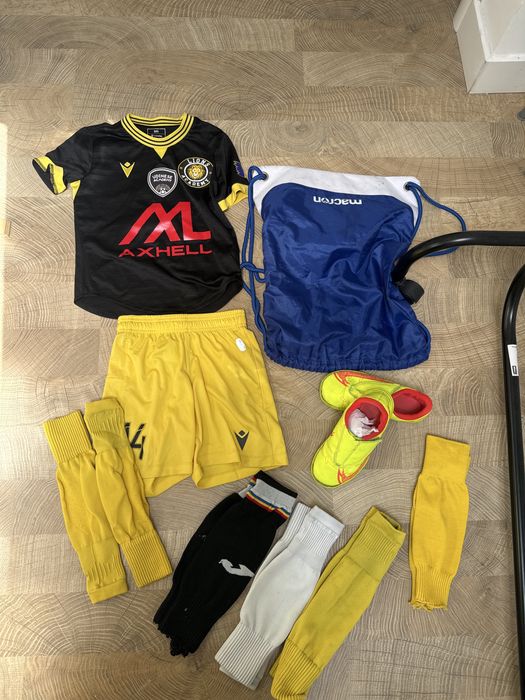 Ghete fotbal 31 si echipament jambiere sac